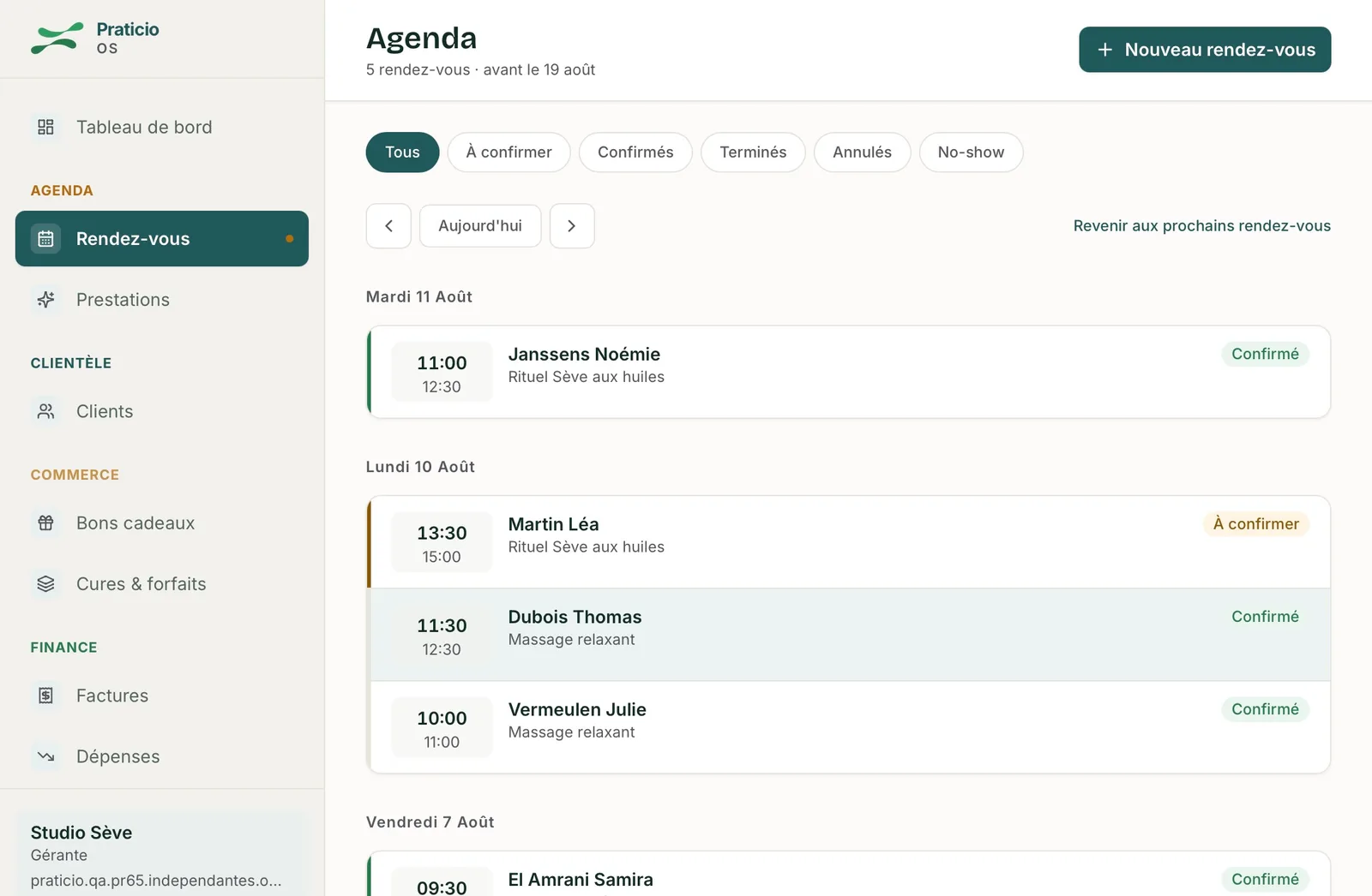 Agenda Praticio : rendez-vous du jour avec statuts et prestations.